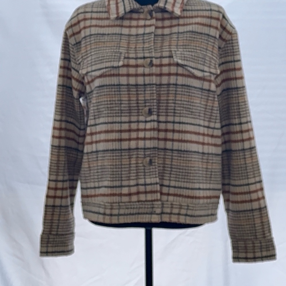 Neutral Plaid Button-Up Shacket Jacket – Cozy Fall Layer (Wool Blend) - Picture 13 of 13